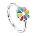 Zilveren kinderring met gekleurde bloem mt13.5